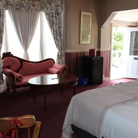 Tara Manor Inn St. Andrews By The Sea Exterior foto